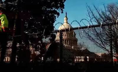 Джон Байден - «Вашингтон перестаёт напоминать военную базу»: в США демонтируют металлический забор у здания на Капитолийском холме - topwar.ru - Сша - Вашингтон - Вашингтон