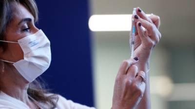 Более 42 тысяч прививок против COVID-19 сделали в Украине за сутки - ru.slovoidilo.ua - Украина