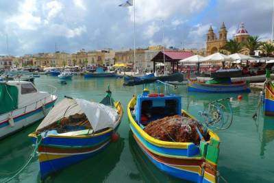 Решение Мальты не впускать невакцинированных туристов сочли заразным - smartmoney.one - Мальта