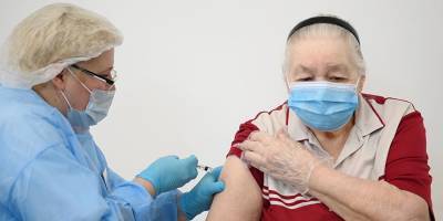 Анастасия Ракова - Благодаря вакцинации в московских домах престарелых за полгода не выявлено ни одного заражения COVID - ruposters.ru - Москва