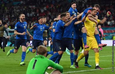 Сборная Италии стала двукратным чемпионом Европы по футболу - sport-interfax.ru - Москва - Англия - Италия - Лондон