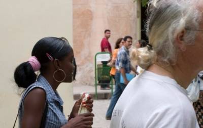На Кубе вспыхнули массовые протесты (ВИДЕО) - enovosty.com - Куба - Гавана