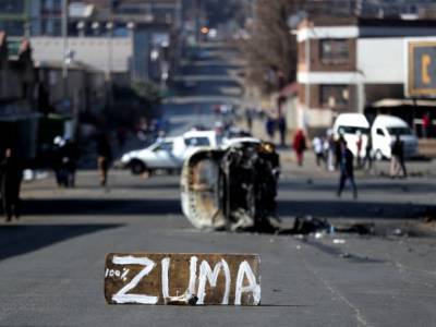 Джейкоб Зумы - В ЮАР произошли беспорядки в знак протеста против заключения экс-президента: погибли 6 человек - unn.com.ua - Украина - Киев - Юар