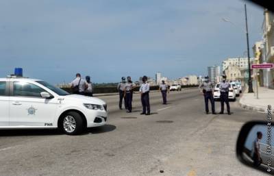 На улицах Гаваны усилили наряды полиции и спецназа после протестов - interfax.ru - Москва - Куба - Гавана
