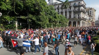 Марко Рубио - Массовые протесты на Кубе: в стране вспышка COVID-19 и острая нехватка еды - golos-ameriki.ru - Сша - Куба - штат Флорида
