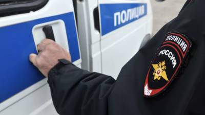 В Москве задержали курьера с поддельными справками о вакцинации - russian.rt.com - Москва