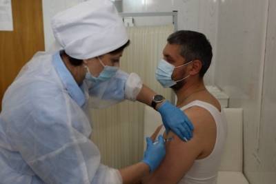 Губернатор Забайкальского края поставил прививку от COVID-19 - chita.ru - Забайкальский край