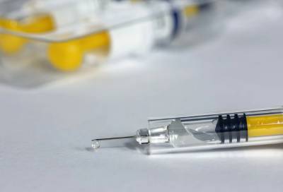 За прошедшие сутки почти 10 тысяч жителей Ленобласти сделали прививку от коронавируса - online47.ru - Ленобласть обл.