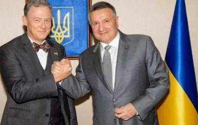 Арсен Аваков - Джордж Кент - И.о посла США на Украине стал друг и подельник Арсена Авакова - eadaily.com - Украина - Сша - Киев - Вашингтон