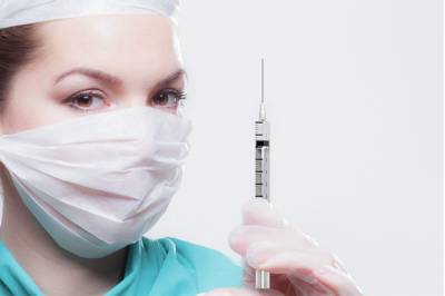 Александр Гинцбург - Гинцбург назвал сроки начала вакцинации подростков от COVID-19 - aif.ru - Москва