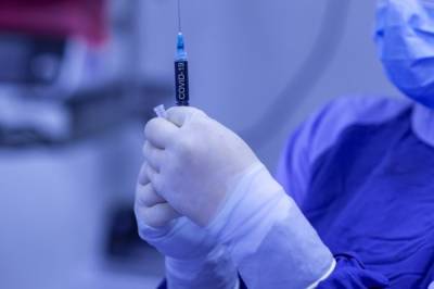 Михаил Мурашко - Мурашко заявил, что вакцина от коронавируса защищает от тяжёлых осложнений - aif.ru - Россия