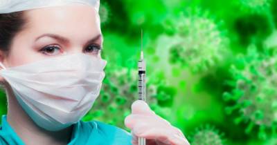 Анастасий Раков - Почти 70% московских врачей сделали прививку от COVID-19 - ren.tv - Москва