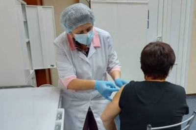Более 70% работников московского транспорта прошли вакцинацию от COVID-19 - aif.ru - Москва - Украина