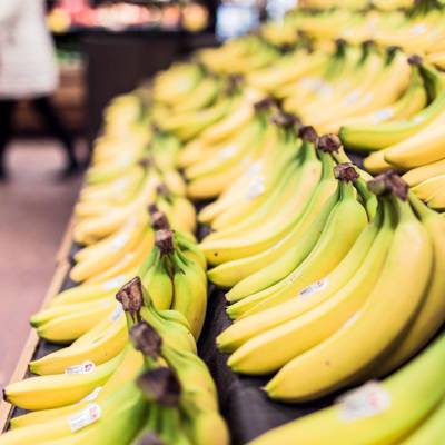 Цены на бананы в магазинах достигли максимума за последние пять лет - radiomayak.ru