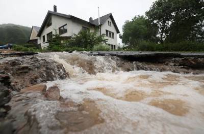 Количество жертв наводнений на западе Германии увеличилось до 106 - argumenti.ru - Германия