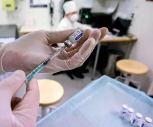 Почему от Pfizer увеличивается грудь и нужно ли отказываться от секса после вакцинации - goodnews.ua - Россия - Сша