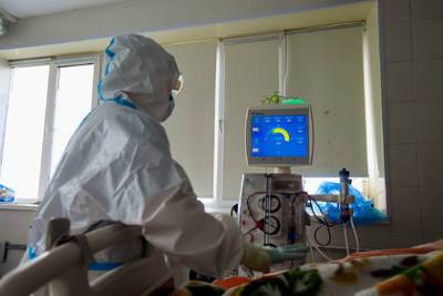 Заболеваемость коронавирусом в Крыму превысила 400 случаев в сутки - newsland.com - Россия - республика Крым