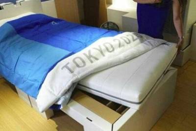 Для олимпийцев в Токио спроектировали антисекс-кровати - lenta.ru - Токио
