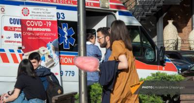 Минздрав Армении внедрил систему электронной очереди для мобильных точек вакцинации - ru.armeniasputnik.am - Армения
