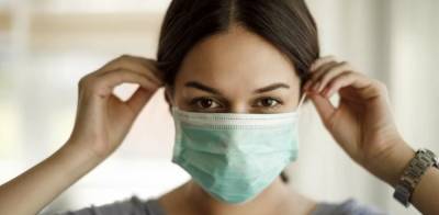 Ученые из Британии объяснили эффективность ношения масок против ковида - runews24.ru - Англия