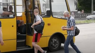 В транспорт будут пускать по электронным пропускам, названо условие: "В случае нового..." - politeka.net - Украина - Киев