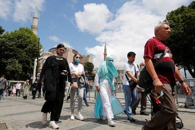 Мехмет Джейхан - В Турции предложили закрыть страну для российских туристов - lenta.ru - Россия - Турция