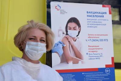 За прививку – бургер, за маску – мороженное: какие бонусы приготовили торговые центры для крымчан - crimea.mk.ru