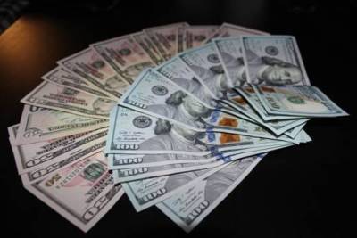 Рост взяточничества в России признан стабильным - versia.ru - Россия