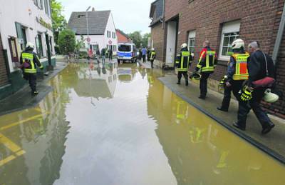 Олег Никифоров - В Германии ищут виновных в разрушительном наводнении - ng.ru - Германия