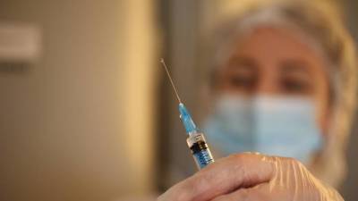 Названы побочные эффекты от вакцин - vm.ru - Россия - Москва