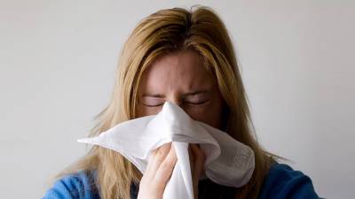 Муса Хаитов - Эксперт: аллергия может влиять на вероятность заражения COVID-19 - vesti.ru - Россия
