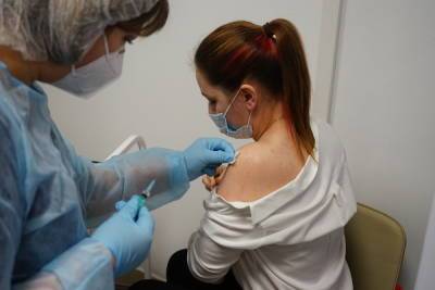 Более 900 тысяч петербуржцев прошли вакцинацию от коронавируса - spb.mk.ru - Санкт-Петербург - Пресс-Служба