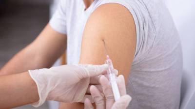 ВОЗ пока не может дать рекомендацию по комбинированию разных вакцин от COVID-19 - gazeta.ru