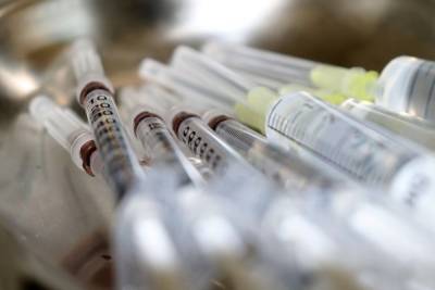 На Украине мужчина умер после вакцинации Pfizer - mk.ru - Украина - Винницкая обл.