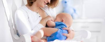 ВОЗ посоветовала кормящим матерям вакцинироваться от COVID-19 - runews24.ru
