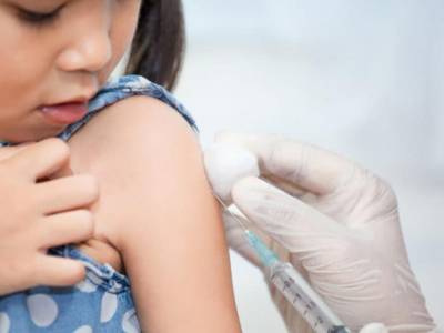 Великобритания начинает вакцинацию подростков: препарат получат не все - unn.com.ua - Украина - Англия - Киев