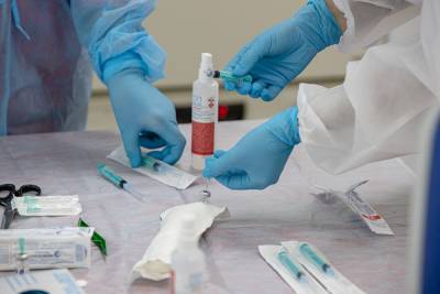 За сутки в ХМАО выявили 178 новых случаев коронавируса. Пятеро скончались - znak.com - Сургут - округ Югра - Нижневартовск - Нефтеюганск - Югорск - Ханты-Мансийск - район Советский