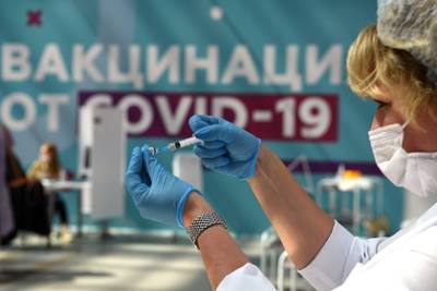 Сусанна Харит - Россиянам назвали способ достичь максимальной эффективности вакцинации - lenta.ru - Санкт-Петербург