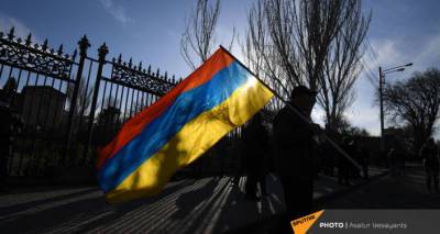 Армяне на перепутье: сбежать из страны или идти за своими героями - ru.armeniasputnik.am - Армения