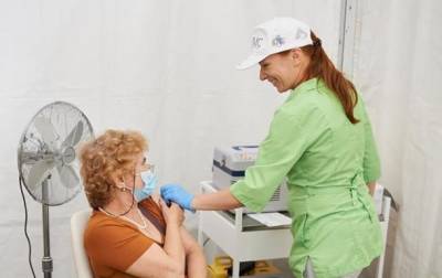 В Украине начали применять вакцину Moderna - korrespondent.net - Украина - Сша