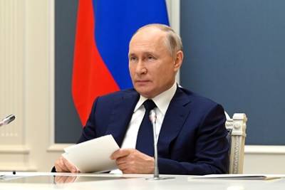 Владимир Путин - Путин призвал убедить россиян в необходимости вакцинации от COVID-19 - lenta.ru - Россия