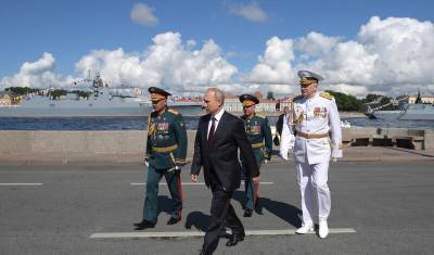 Абсурд и только: парад ВМФ в Петербурге пройдет без зрителей - newizv.ru - Россия - Санкт-Петербург