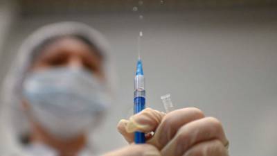 Михаил Мурашко - Мурашко заявил о пригодности для ревакцинации всех российских вакцин - iz.ru - Россия - Израиль