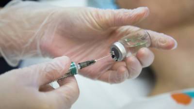 В Швейцарии жертвами прививок от коронавируса с начала года стали 128 человек - mir24.tv - Швейцария
