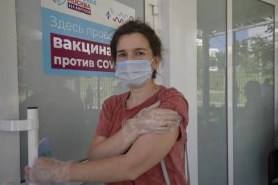 Евгений Тимаков - Вирусолог рассказал, когда можно вакцинироваться после COVID-19 - vm.ru