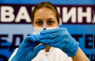 Минздрав назвал противопоказания к вакцинации "ЭпиВакКороной" - interfax.ru - Россия - Москва