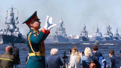 Владимир Путин - Главный военно-морской парад проходит в Санкт-Петербурге. Трансляция - iz.ru - Россия - Санкт-Петербург - Израиль