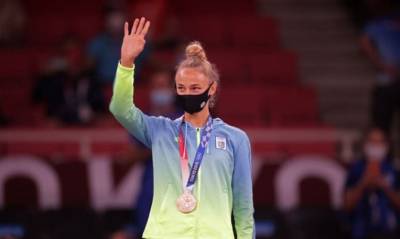МОК разрешил спортсменам на 30 секунд снимать маски во время награждения - capital.ua - Украина - Токио