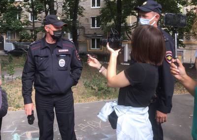 На фотовыставку, посвященную уничтожению Немецкой слободы, прибыли сотрудники полиции - mskgazeta.ru