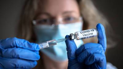 Энтони Фаучи - Главный инфекционист США: Части привитых нужна третья доза вакцины от коронавируса - mir24.tv - Сша - Израиль